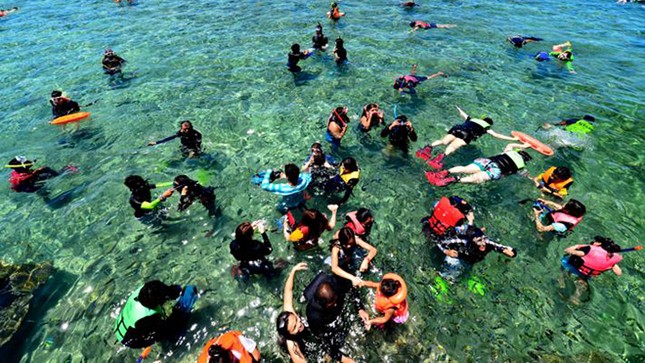 Triển lãm ảnh “Sắc màu Philippines” tại Hà Nội ảnh 7